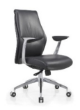 PE117B Manager Leather Chair